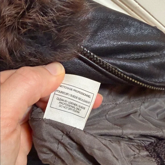 Women's brown leather Vest with Brown Fur Trim - Picture 5 of 5